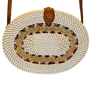Chic Bali Style Handwoven Rattan Oval Cream and Tan Crossbody Bag NWOT